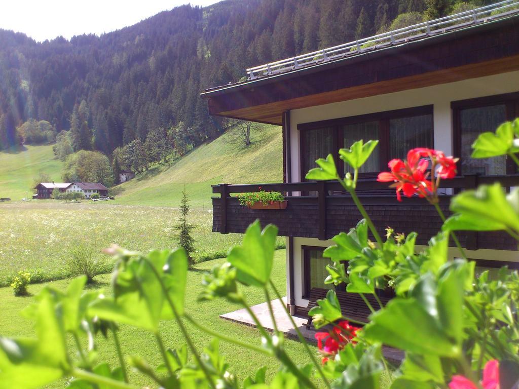 Ferienwohnungen Bailom Elbigenalp Oda fotoğraf